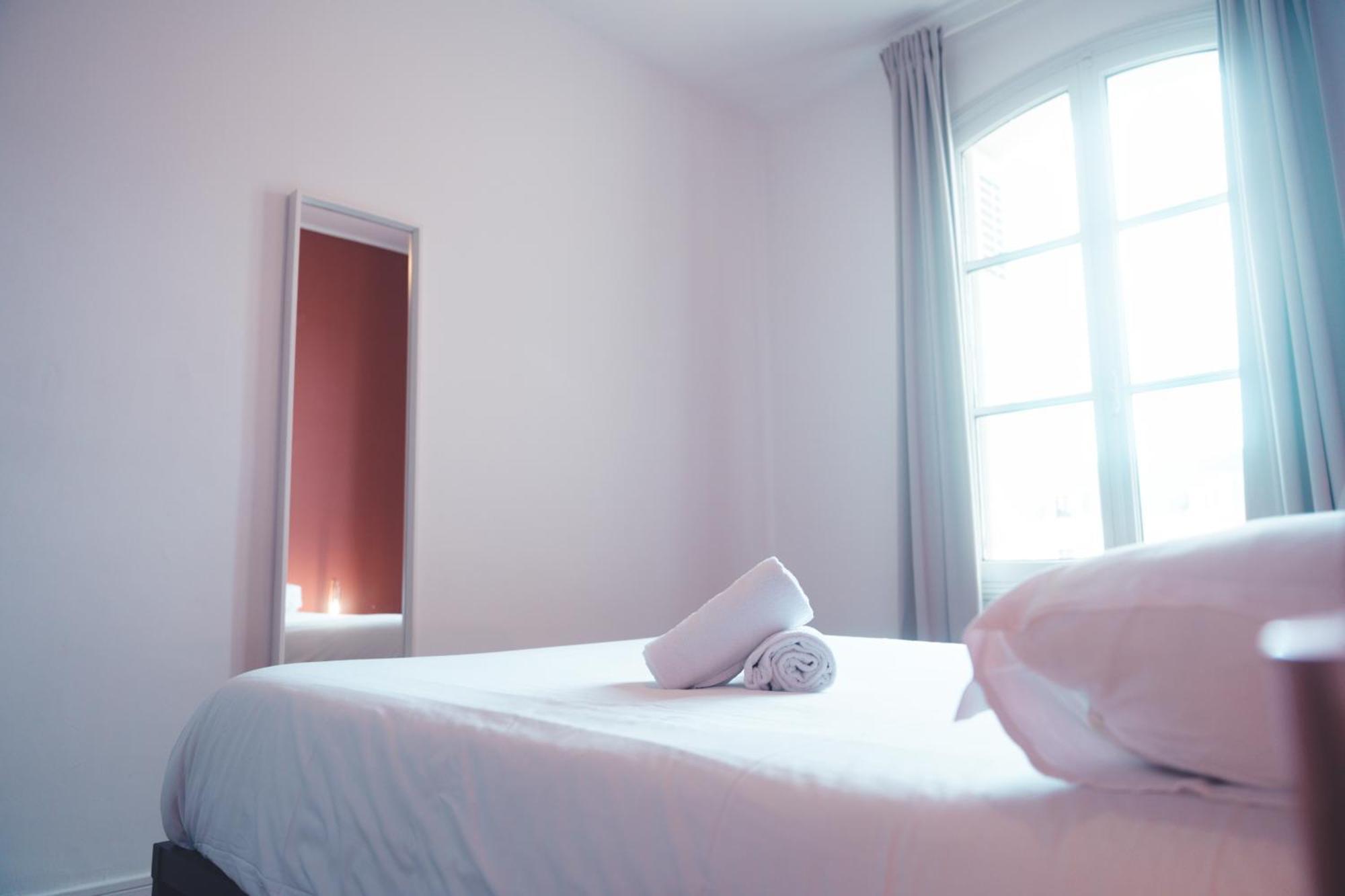 Le Ronsardien - Appartement Calme Et Confortable Tours Luaran gambar