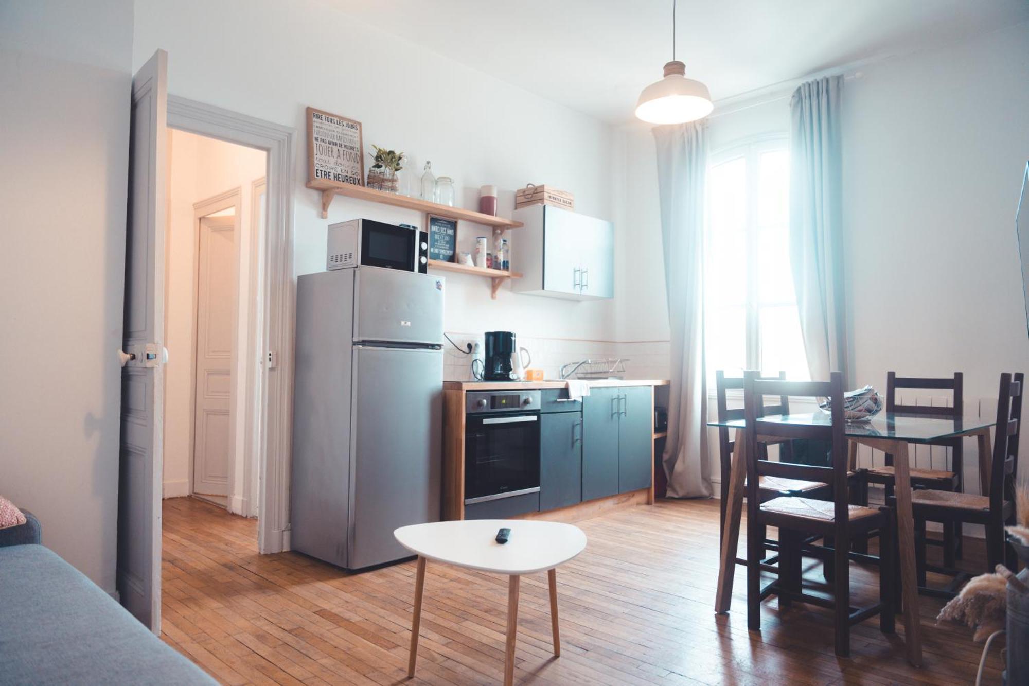 Le Ronsardien - Appartement Calme Et Confortable Tours Luaran gambar